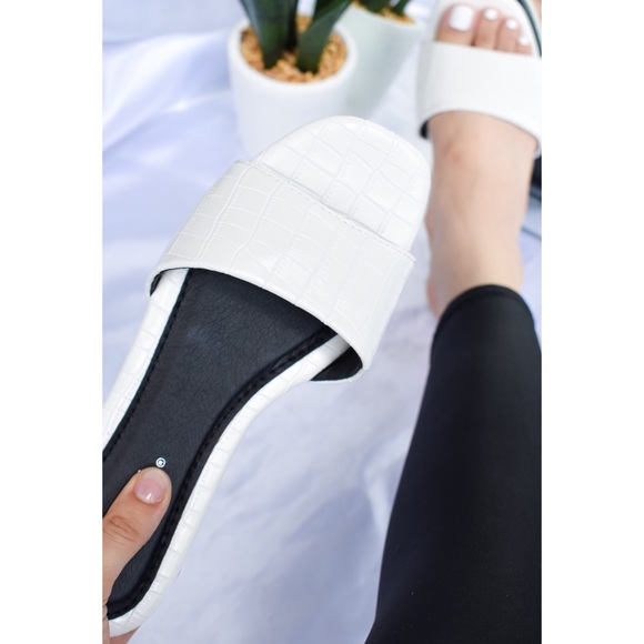 ENDLESS SUMMER - WHITE CROC - Picture 2 of 2